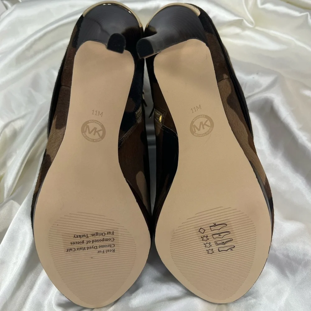 Set Michael Michael Kors Real Hair Calf Camo Heel 11 & Camo Clutch $513 NEW - Picture 3 of 17